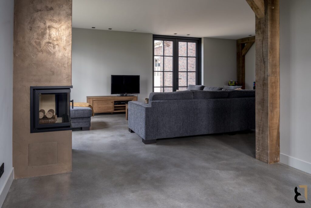 Realisatie van een woonbetonvloer bij gerenoveerde woning in Woudenberg
