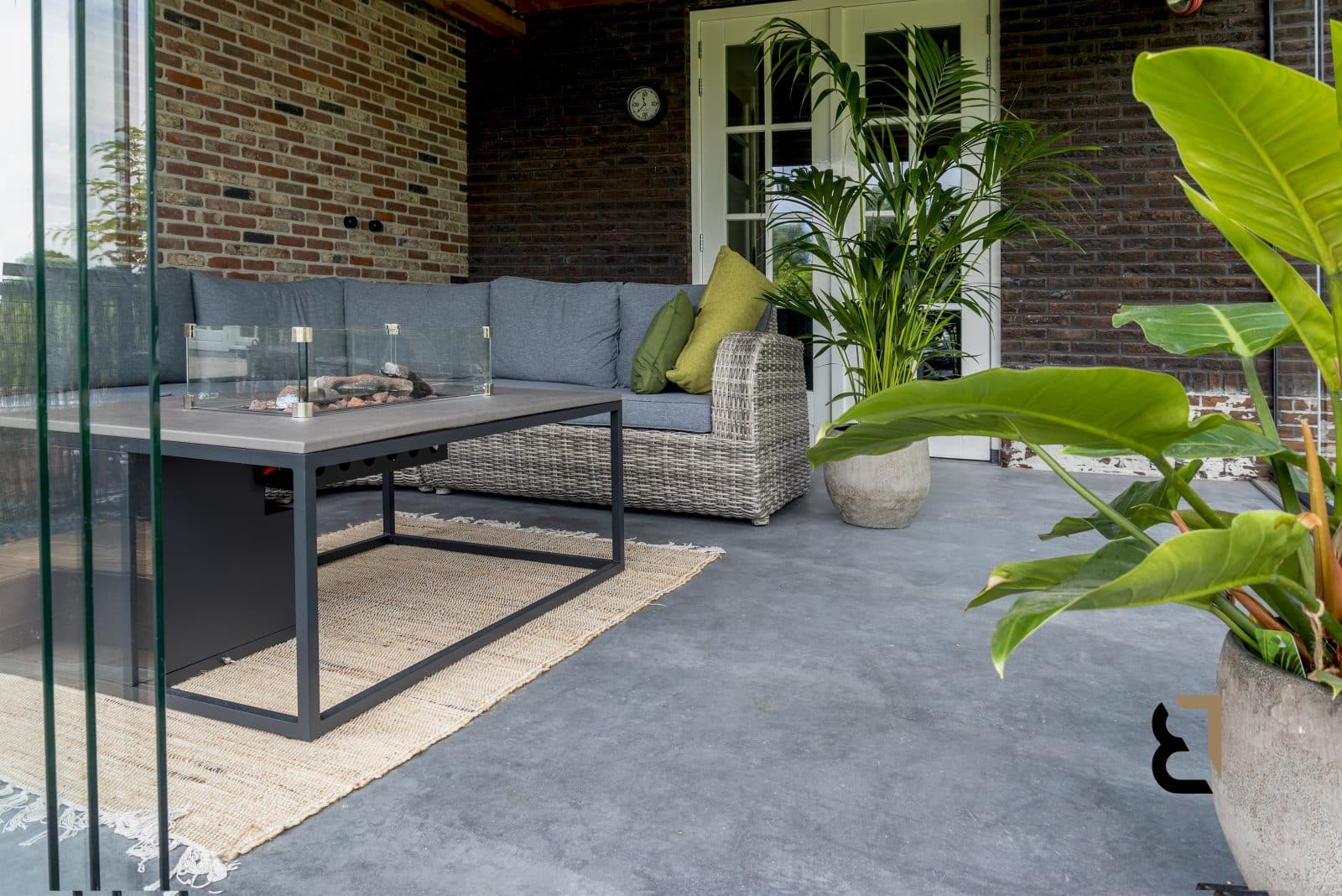 Realisatie van een betonnen terras in Renswoude
