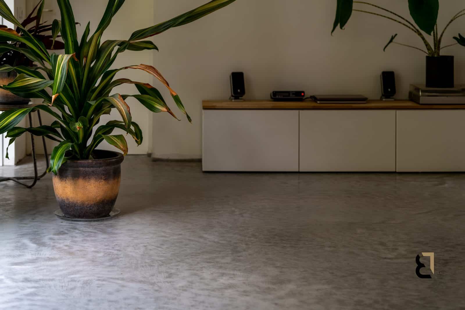 Woonbetonvloer bij woning in Diepenveen