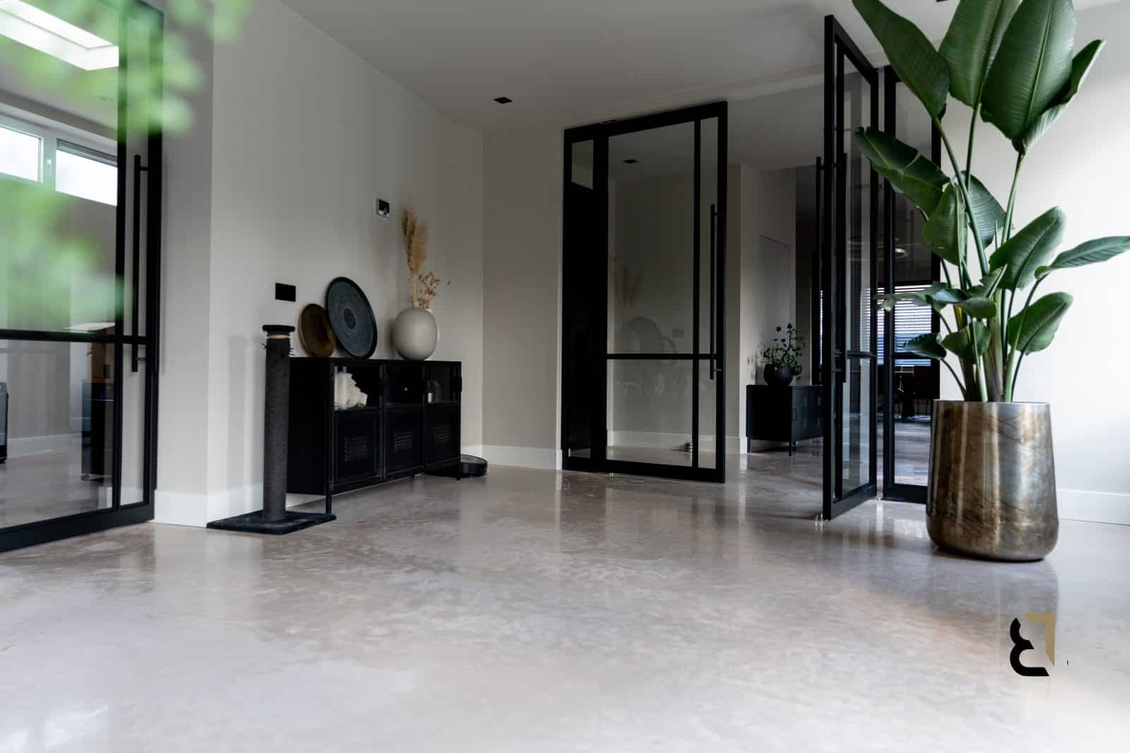 Aanleg van een woonbetonvloer bij woning in Borne