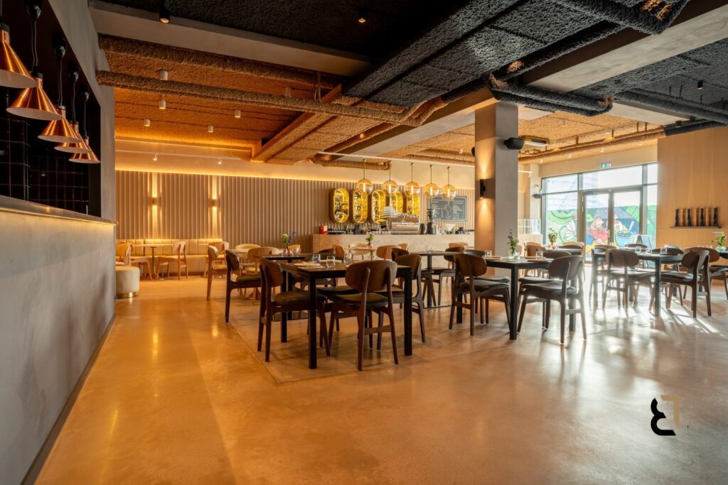 Betonvloer restaurant Graca in Amsterdam
